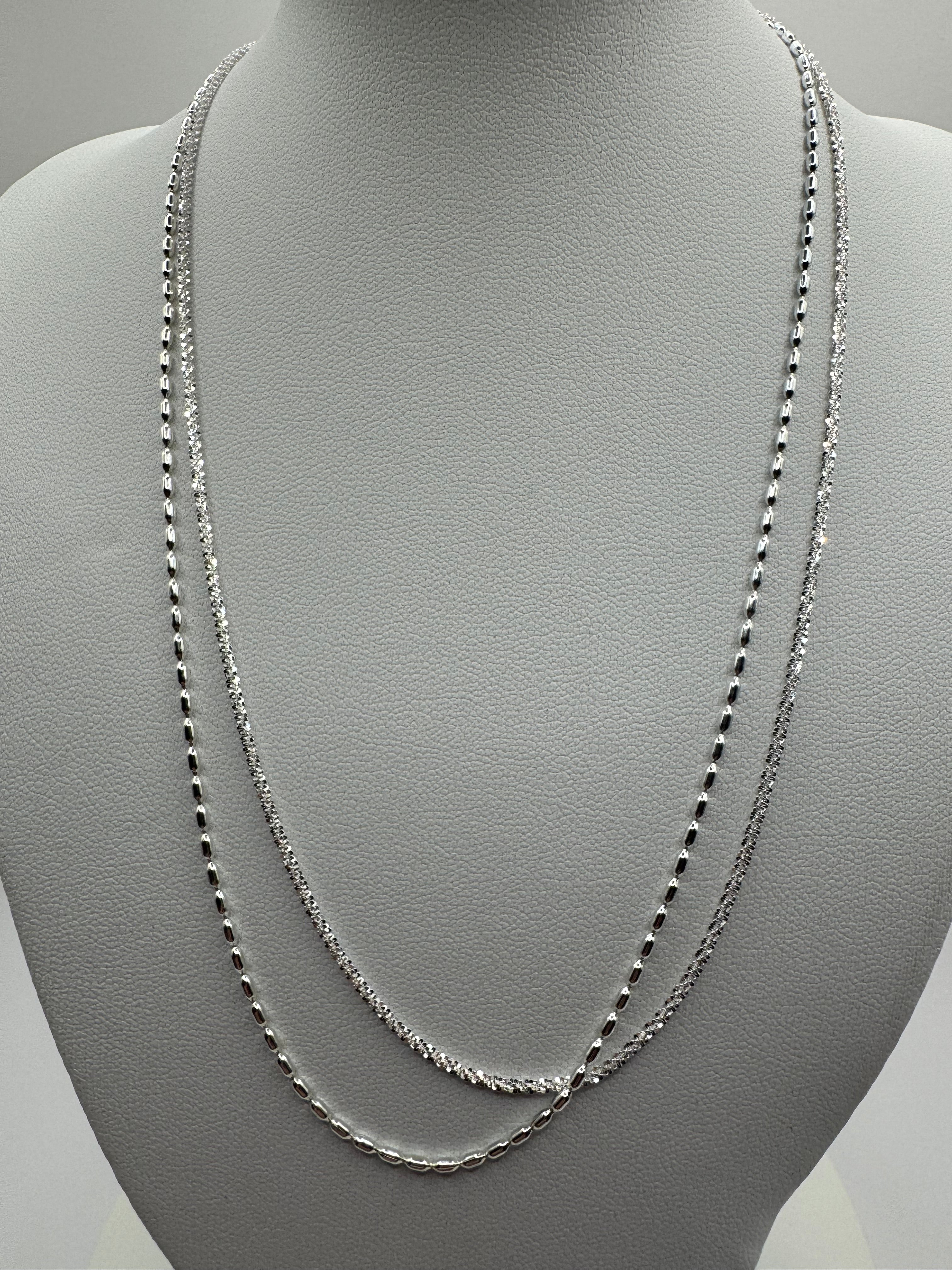 Double silver set sparkles without any gemstone