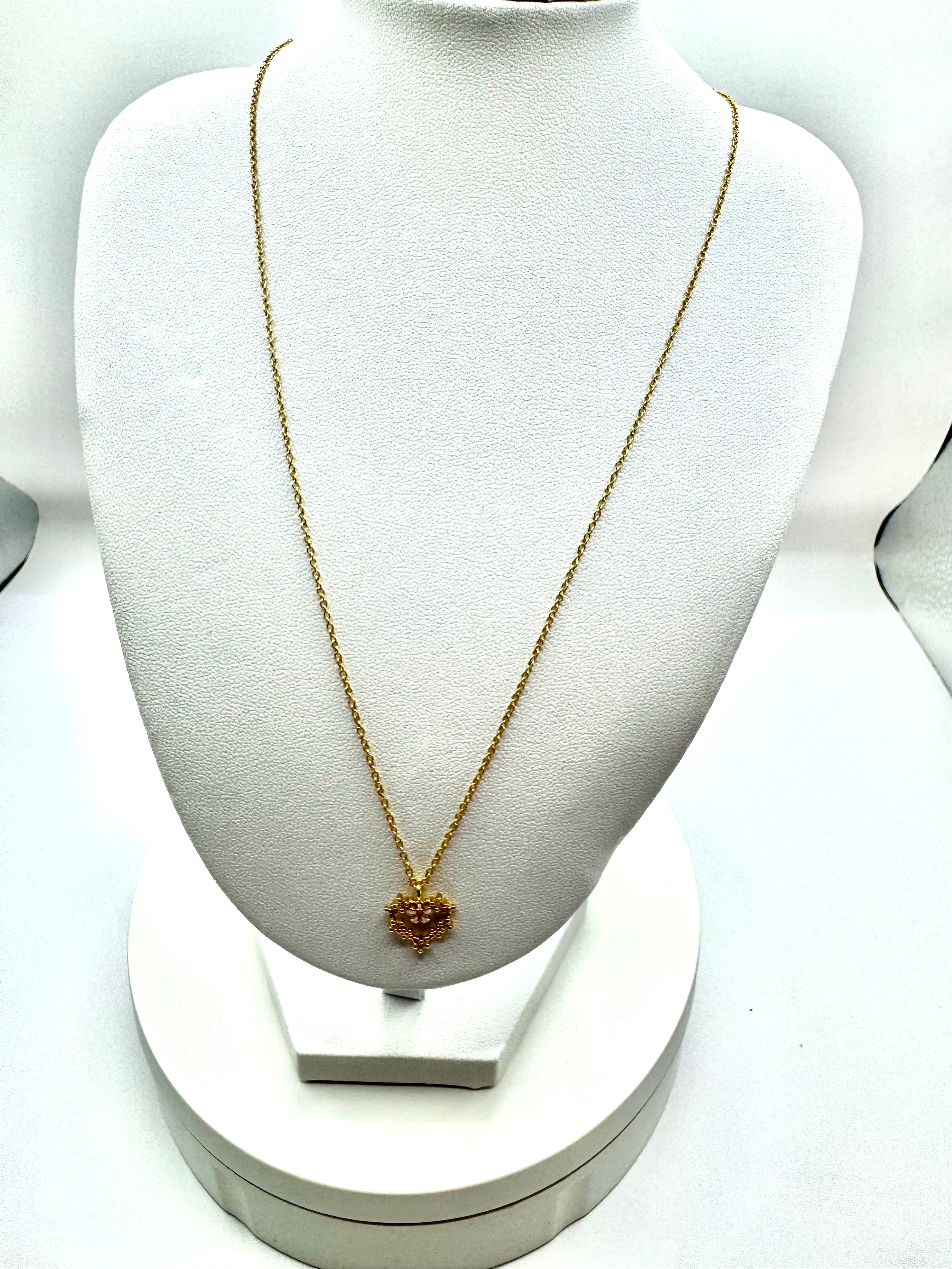 Gold Plated Heart Necklace with Delicate Flower Detail and Sparkling Beads for Women's Fashion